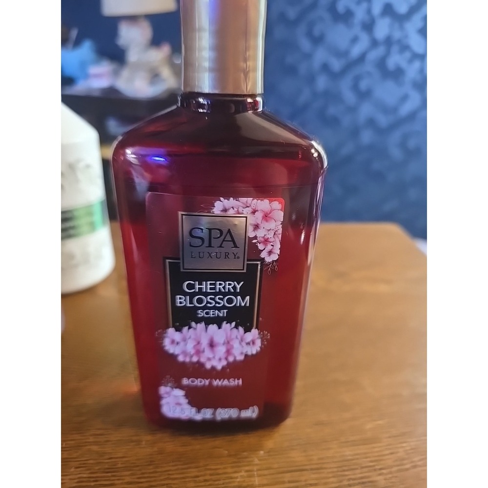 SPA Luxury Cherry Blossom Scent Body Wash 12.5fl/370ml 95% Full
